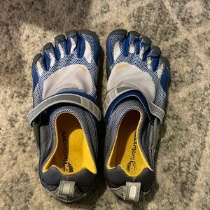 Great condition foot shoes